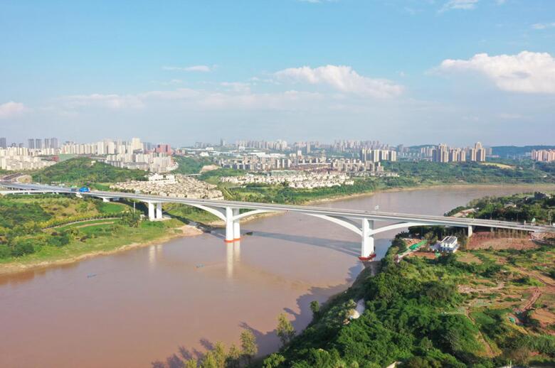 建成通車的禮嘉大橋。重慶城投建設公司供圖